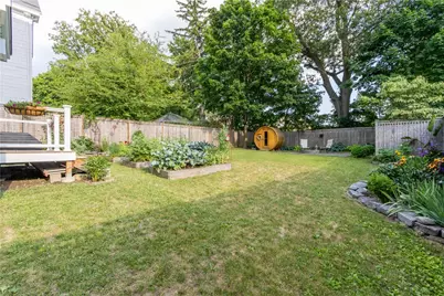 155 Pleasant Street, Providence, RI 02906 - Photo 8