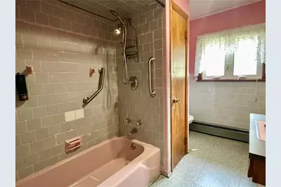 182 Highland Street, Woonsocket, RI 02895 - Photo 20