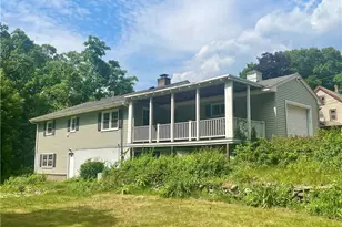 182 Highland St, Woonsocket, RI 02895 - Photo 4
