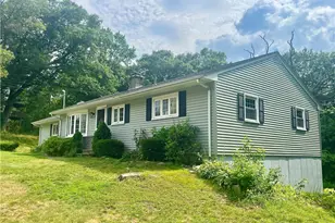 182 Highland St, Woonsocket, RI 02895 - Photo 2