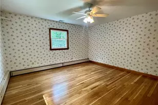 182 Highland St, Woonsocket, RI 02895 - Photo 10