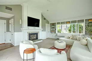 33 Meadowbrook Dr, Barrington, RI 02806 - Photo 6