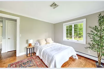33 Meadowbrook Drive, Barrington, RI 02806 - Photo 14