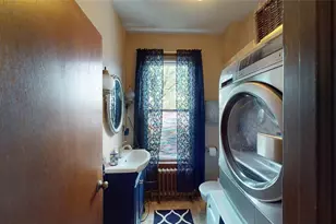 88 Brown St, Pawtucket, RI 02860 - Photo 28