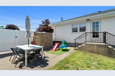 8 Longvue Avenue, Westerly, RI 02891 - Photo 40