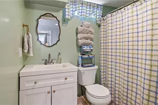 8 Longvue Ave, Westerly, RI 02891 - Photo 30