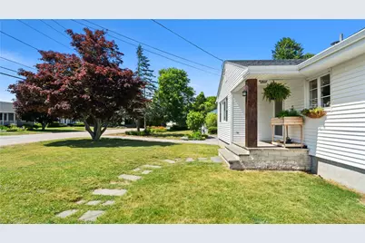 8 Longvue Avenue, Westerly, RI 02891 - Photo 4