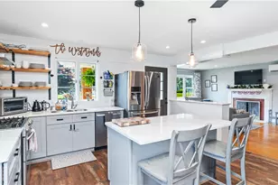 8 Longvue Ave, Westerly, RI 02891 - Photo 12