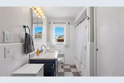8 Longvue Avenue, Westerly, RI 02891 - Photo 18
