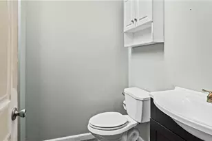 52 America St, Providence, RI 02903 - Photo 12