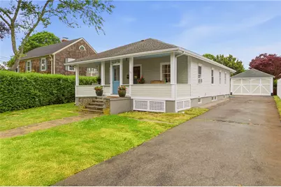 30 Boulevard, Middletown, RI 02842 - Photo 2