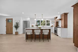 61 Applegate Rd, Cranston, RI 02920 - Photo 6