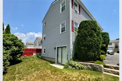 37 Harmony Drive, Providence, RI 02909 - Photo 10