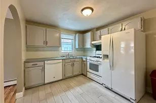 41 Harmony Dr, Providence, RI 02909 - Photo 6