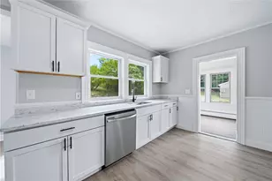 430 Cumberland Hill Rd, Woonsocket, RI 02895 - Photo 4