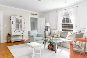 36 Kay St, Newport, RI 02840 - Photo 6