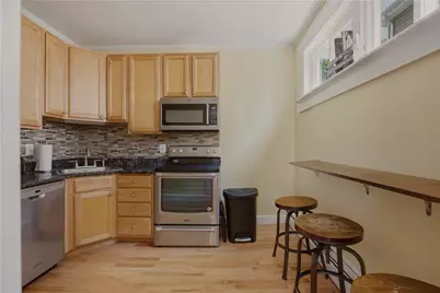 3 Prairie Avenue #1, Newport, RI 02840 - Photo 8