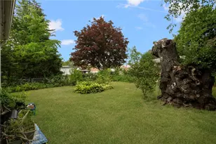 39 Greenfield Ave, North Providence, RI 02911 - Photo 8