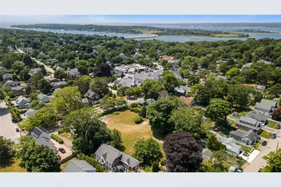 78 Narragansett Avenue, Jamestown, RI 02835 - Photo 2