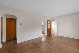 16 Garden St, Portsmouth, RI 02871 - Photo 12
