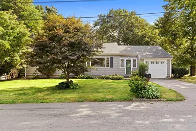 16 Garden Street, Portsmouth, RI 02871 - Photo 2