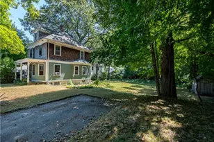 12 Manton St, Warwick, RI 02818 - Photo 4