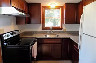 121 Oak St, Westerly, RI 02891 - Photo 10