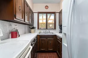 78 Darlingdale Ave, Pawtucket, RI 02861 - Photo 6