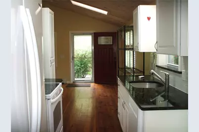 82 Narragansett Avenue West Avenue, South Kingstown, RI 02879 - Photo 6