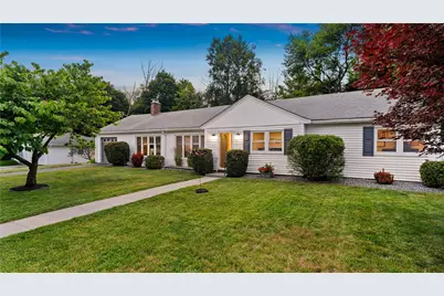 63 Heroux Boulevard, Cumberland, RI 02864 - Photo 2