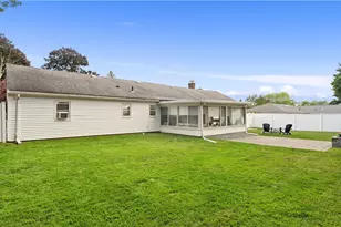 63 Heroux Blvd, Cumberland, RI 02864 - Photo 34
