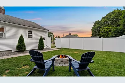 63 Heroux Boulevard, Cumberland, RI 02864 - Photo 36
