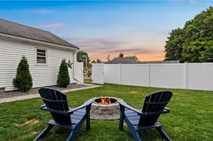 63 Heroux Blvd, Cumberland, RI 02864 - Photo 36