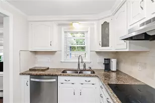 63 Heroux Blvd, Cumberland, RI 02864 - Photo 24