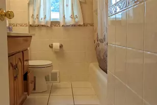 170 Selma St, Cranston, RI 02920 - Photo 10