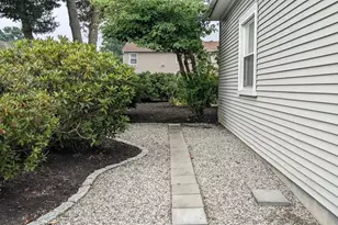 170 Selma St, Cranston, RI 02920 - Photo 14