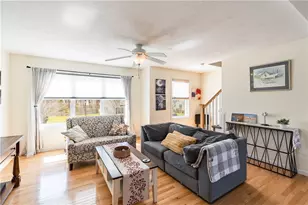 27 Streamview Dr, Cumberland, RI 02864 - Photo 10