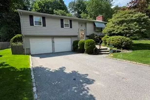 175 Birkshire Dr, Warwick, RI 02886 - Photo 1