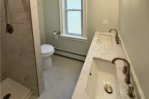104 Oakland Ave, Providence, RI 02908 - Photo 10
