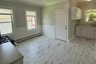 104 Oakland Ave, Providence, RI 02908 - Photo 4