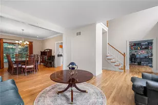 128 Windmill Dr, South Kingstown, RI 02879 - Photo 4