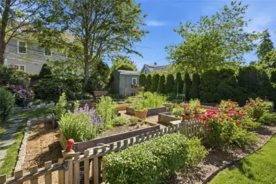 6 Brooks Avenue, Newport, RI 02840 - Photo 36