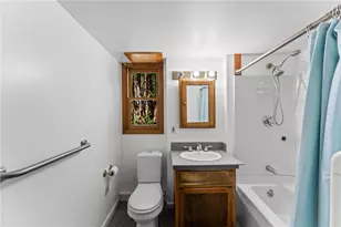 150 Wolcott Ave, Middletown, RI 02842 - Photo 16