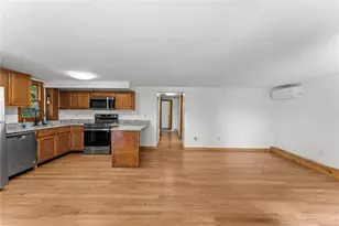 150 Wolcott Ave, Middletown, RI 02842 - Photo 6