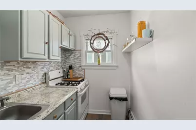551 Pond Street, Woonsocket, RI 02895 - Photo 10