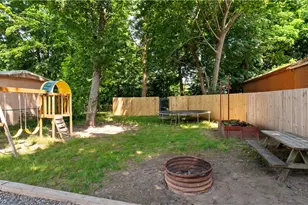 551 Pond St, Woonsocket, RI 02895 - Photo 32