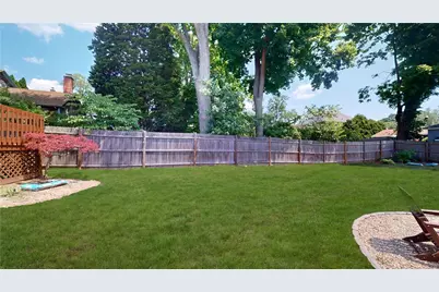 32 South Fair Street, Warwick, RI 02888 - Photo 32