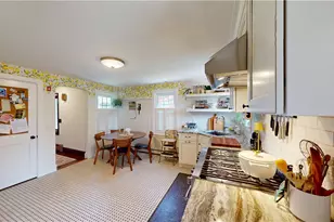 32 S Fair St, Warwick, RI 02888 - Photo 10