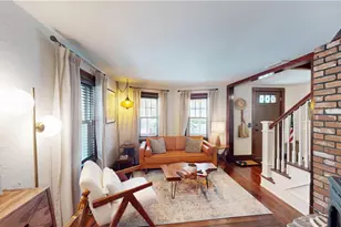 32 S Fair St, Warwick, RI 02888 - Photo 6