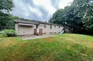 426 Arnold Rd, Coventry, RI 02816 - Photo 4